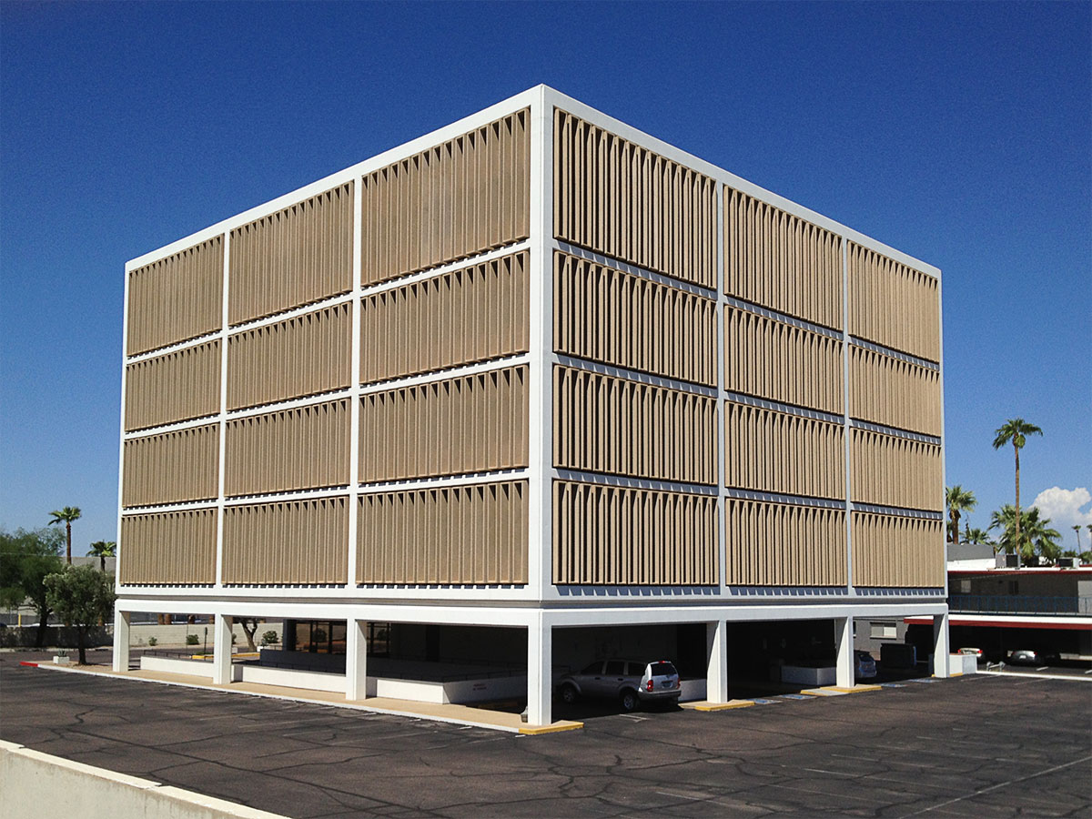 5th Avenue Medical Building by Al Beadle