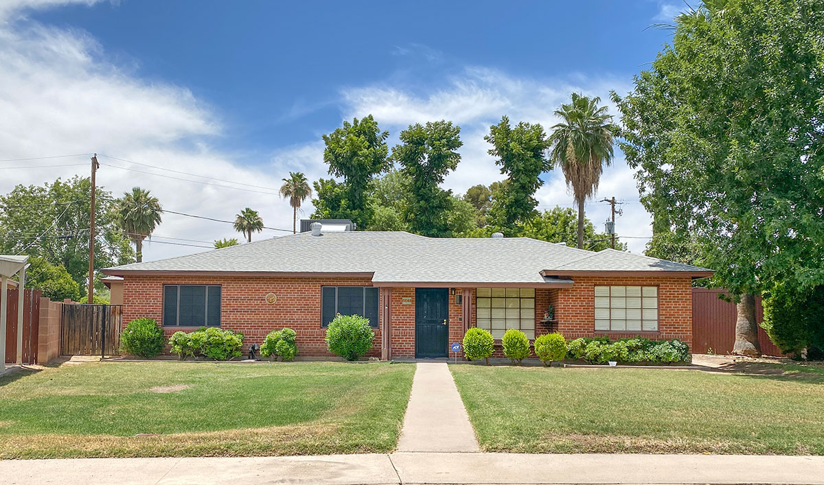 Hoffmantown by Ralph Haver in Phoenix Arizona