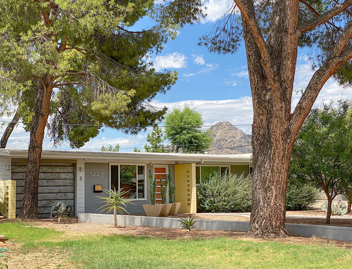 Mayfair Manor tract home by Ralph Haver AIA in Phoenix Arizona
