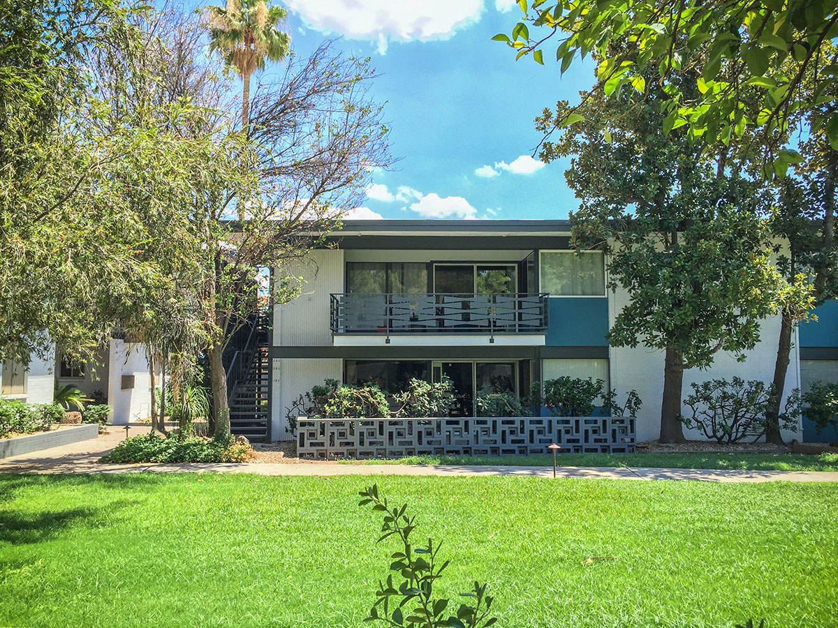 Biltmore Reserve Condominiums in Uptown Phoenix Arizona