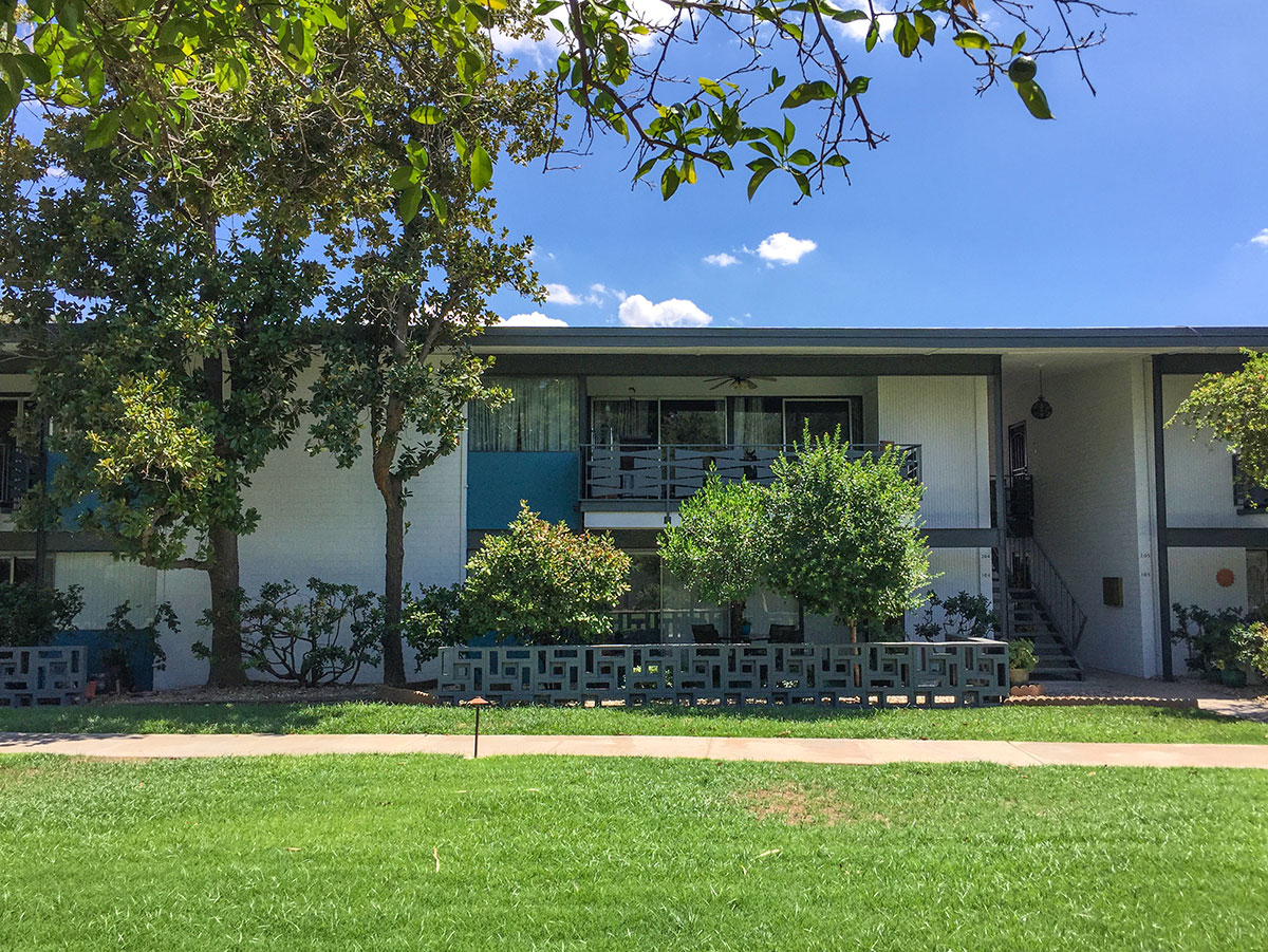 Biltmore Reserve Condominiums in Uptown Phoenix Arizona