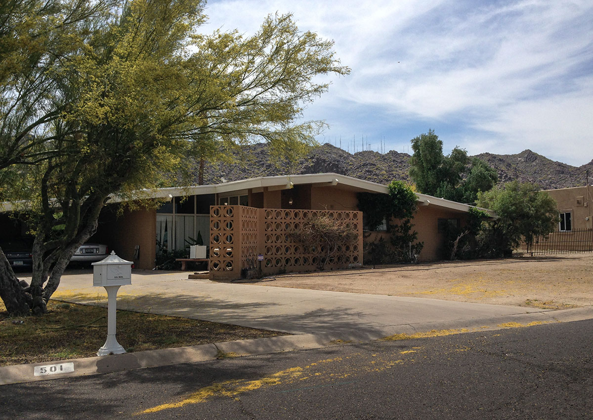Thunderbird Country Club Estates in Phoenix at South Mountain