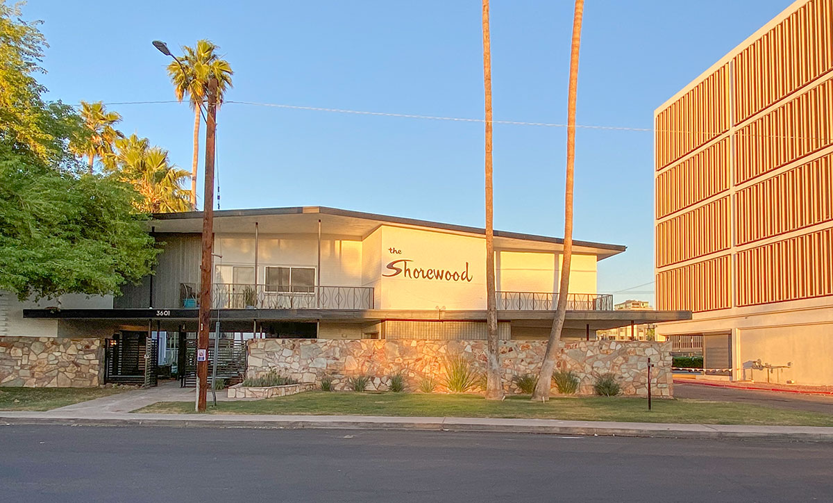 Shorewood Apartments in Phoenix