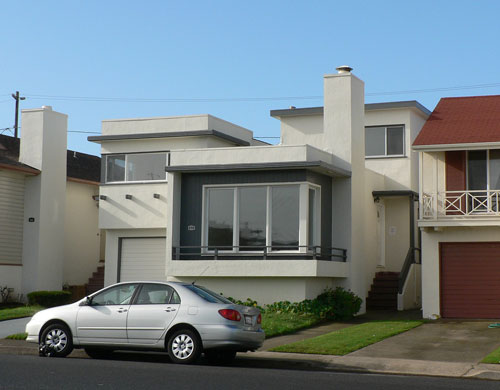 Modern Westlake suburb in San Francisco