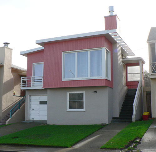 Modern Westlake suburb in San Francisco